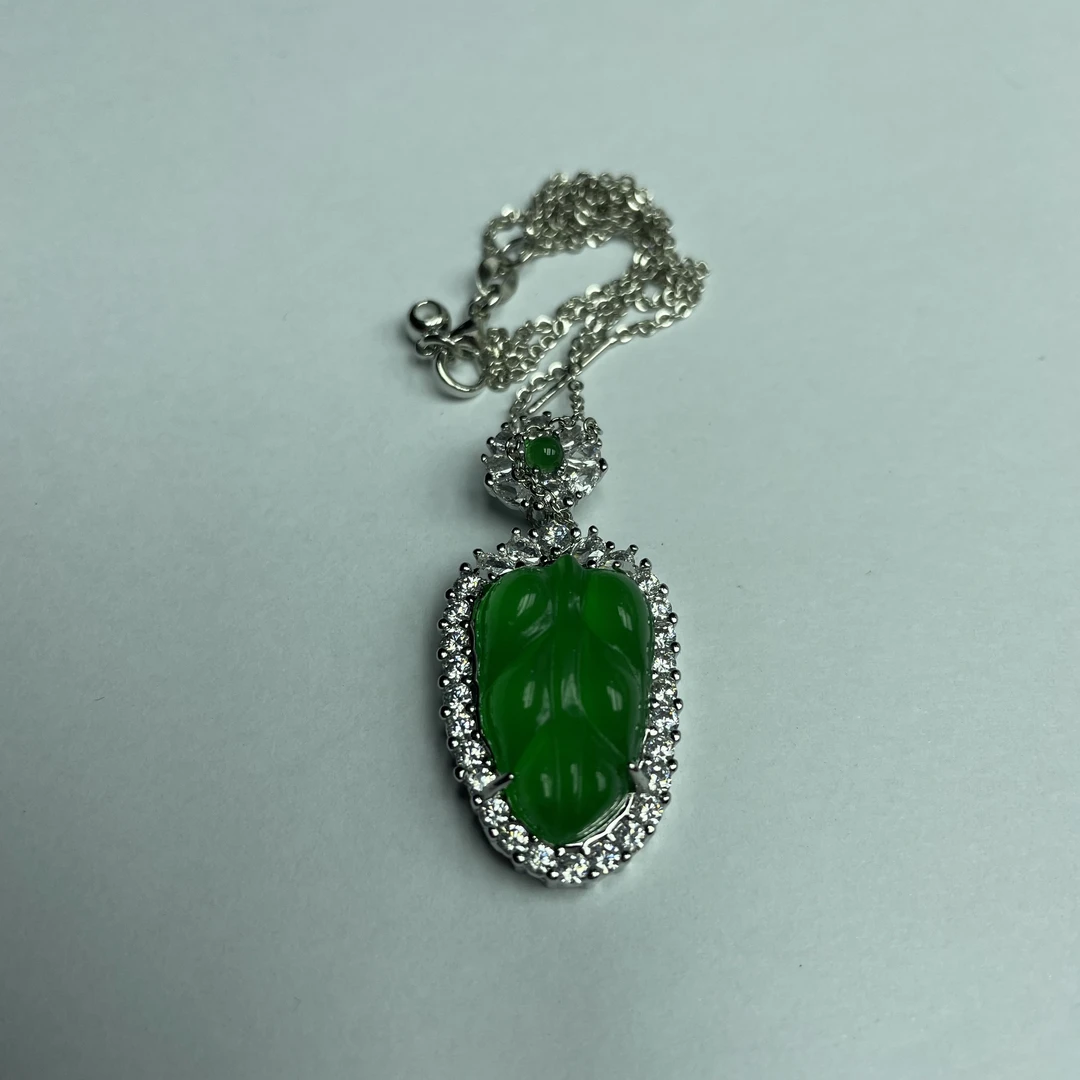 精美时尚设计款翡翠四叶草吊坠LX003