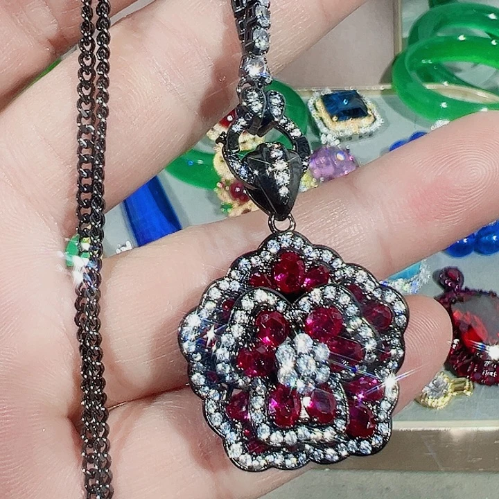 非金属红色蓝色满镶嵌