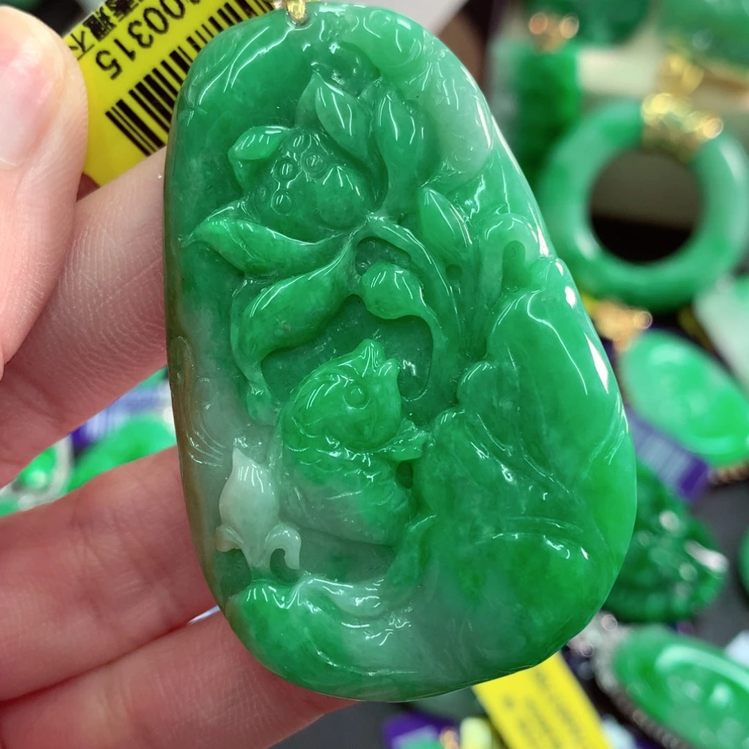 吊坠(不含链)18K金镶嵌翡翠