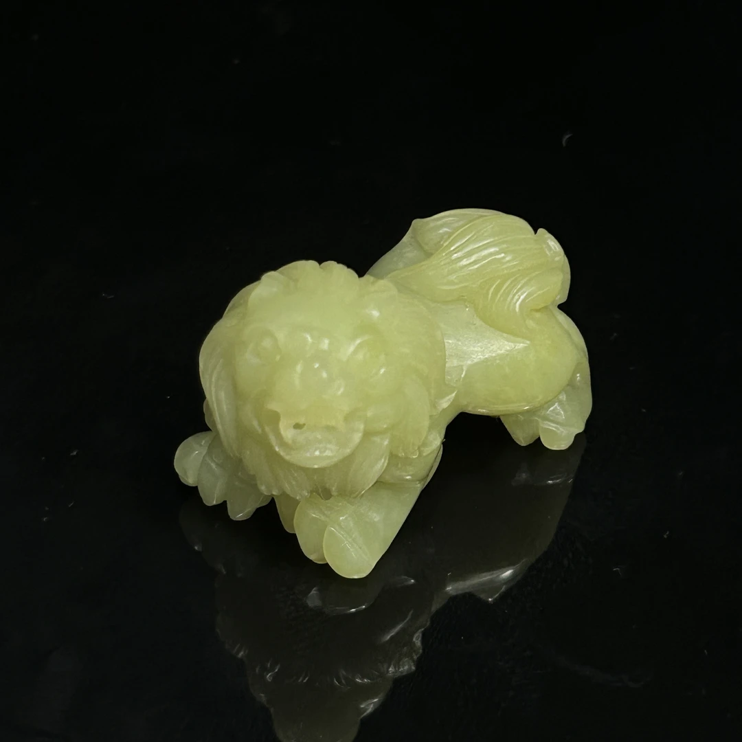 LOT.10/20世纪和田黄玉狮子/S430584