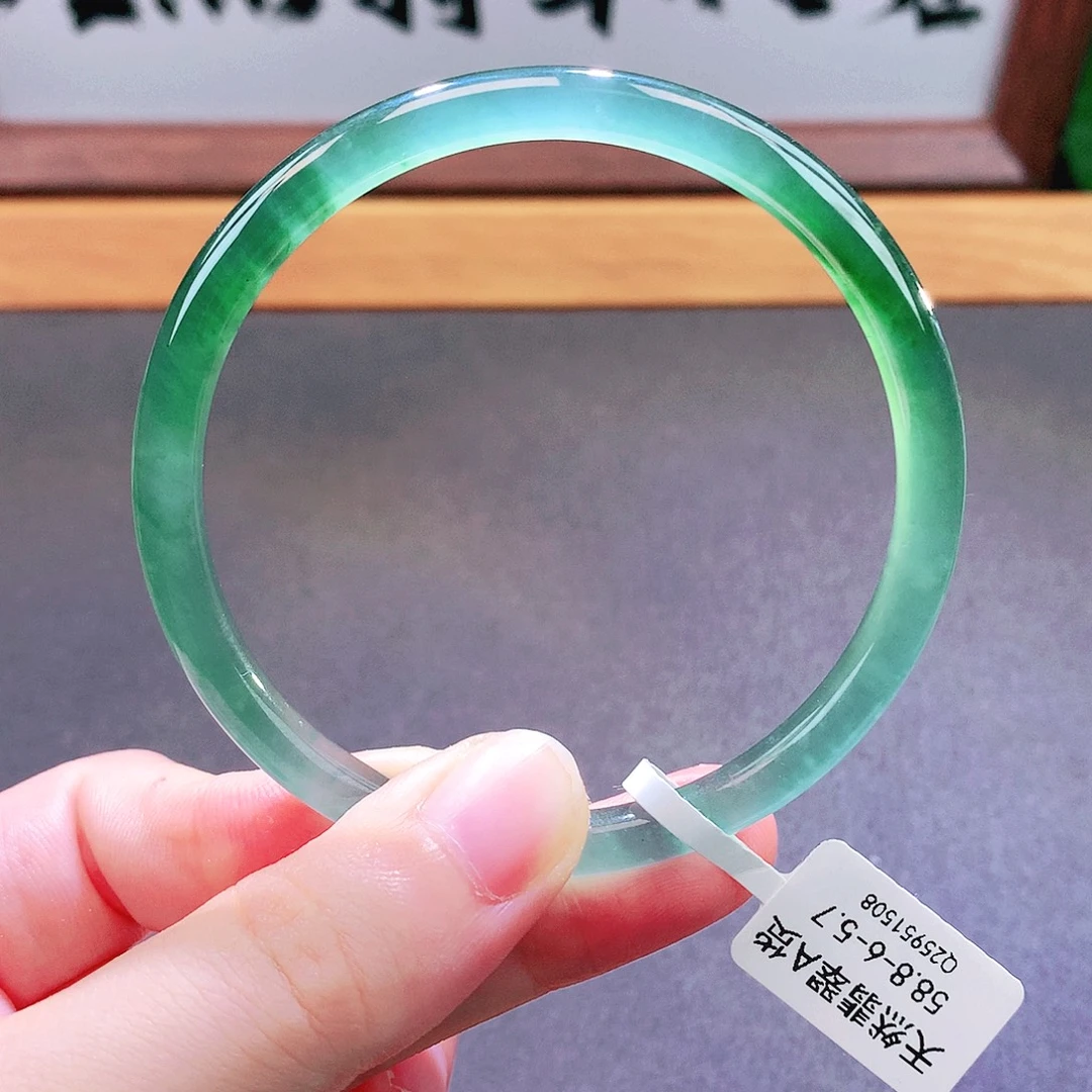 翡翠未镶嵌手镯天然翡翠