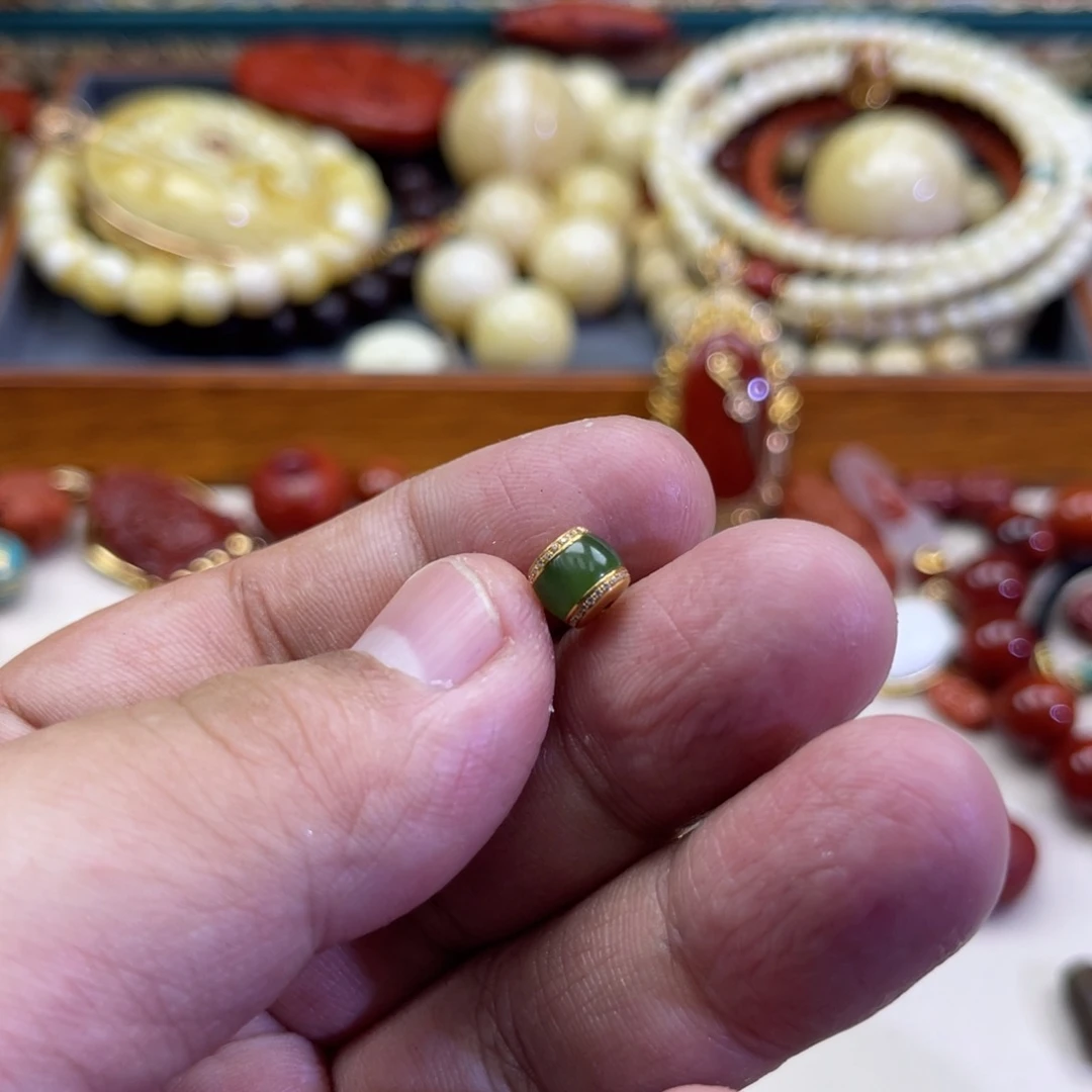 和田玉18K金镶嵌珠宝奇石104