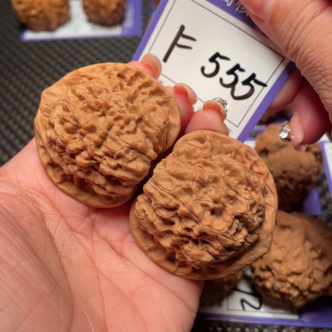 把件桃核555号官帽47