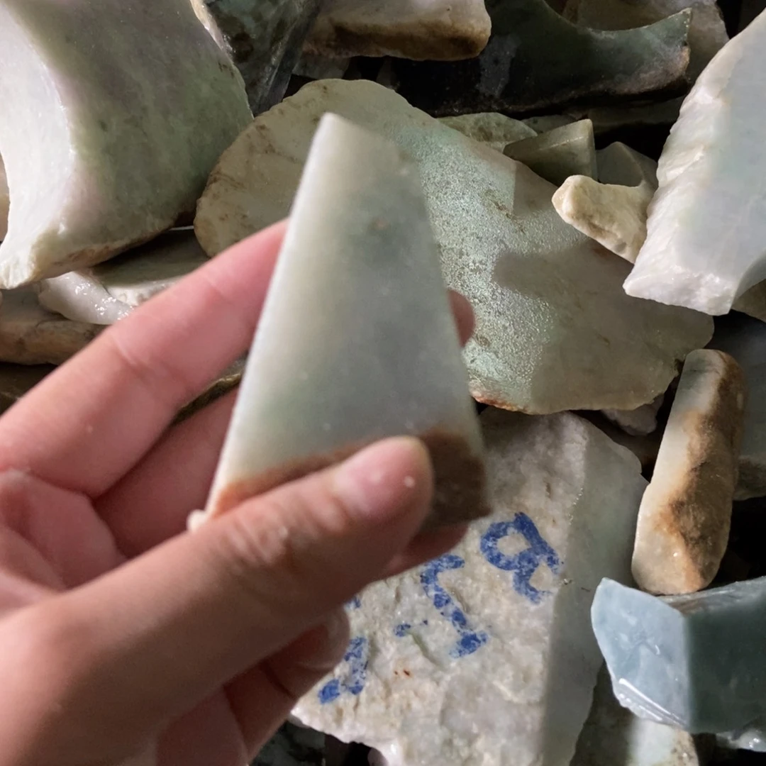 翡翠挂件未镶嵌天然翡翠