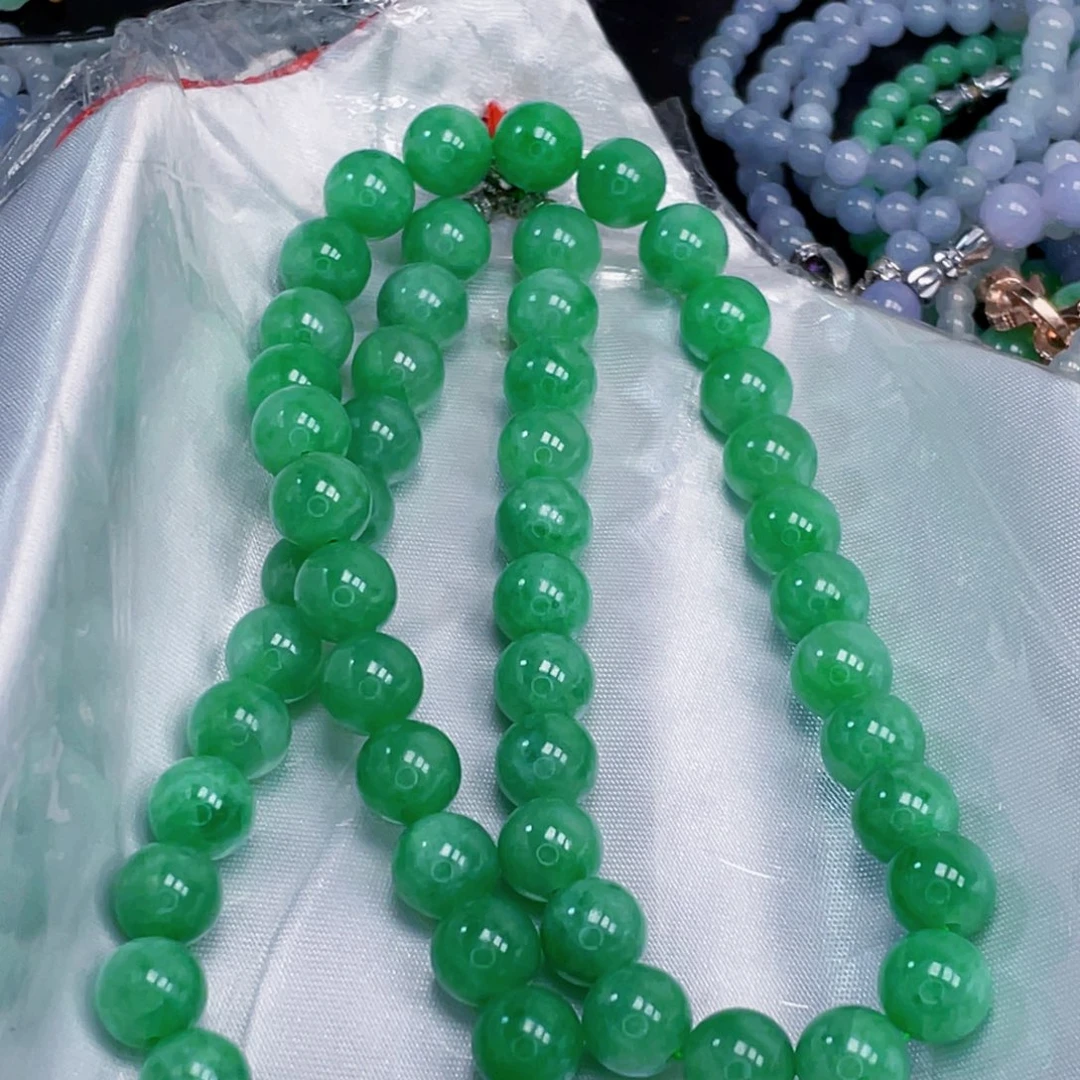 翡翠未镶嵌颈饰12