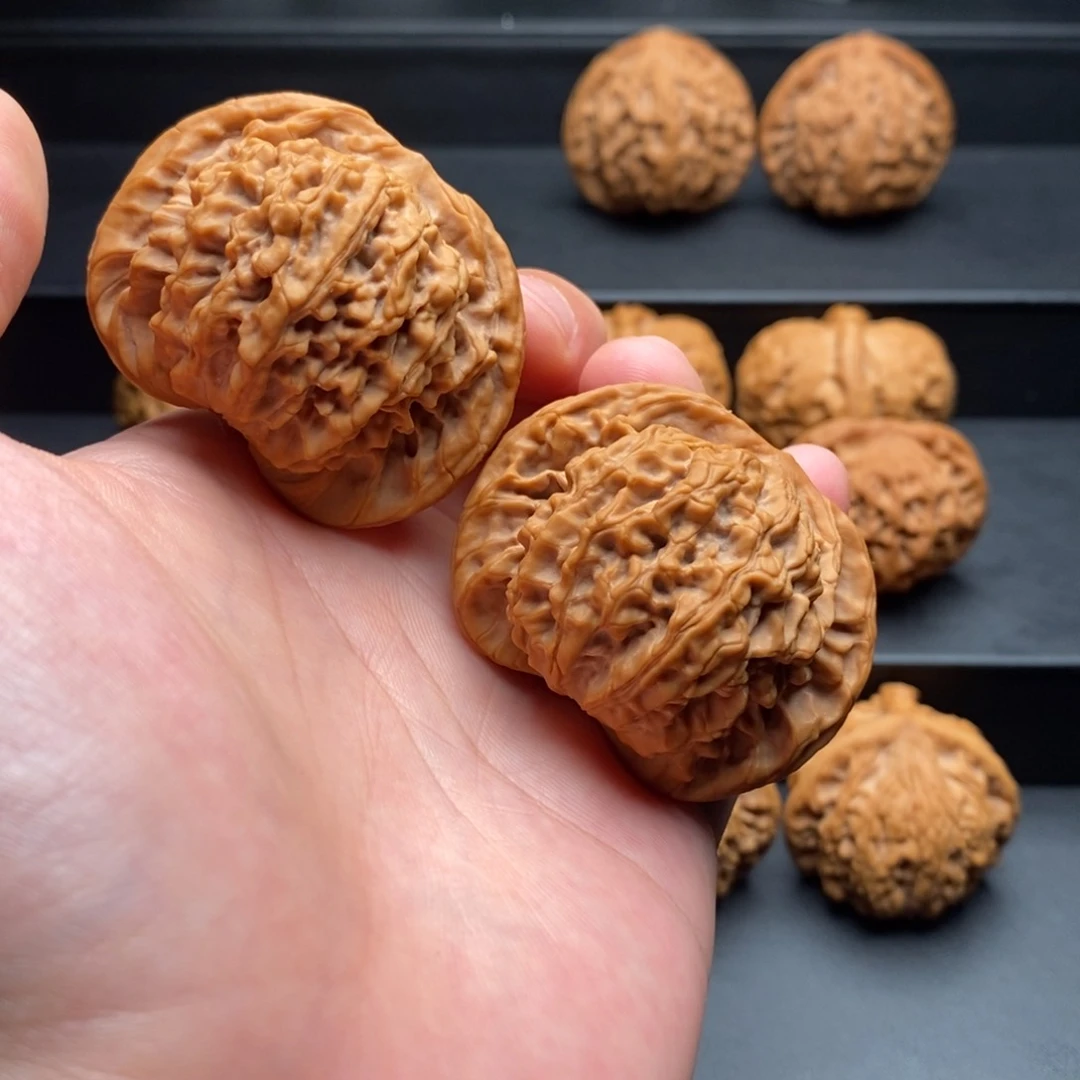 文玩核桃吊坠盘龙纹47