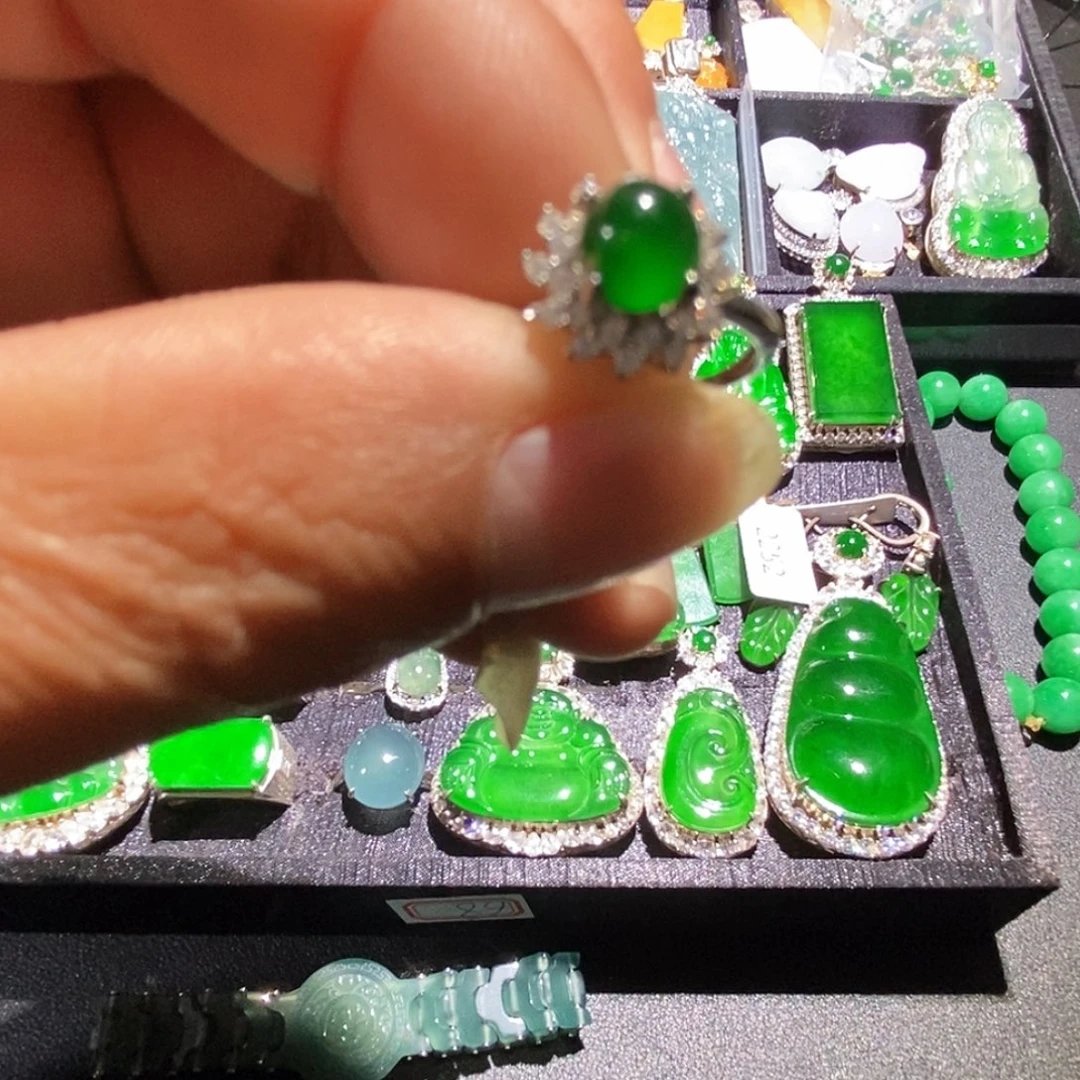 翡翠未镶嵌戒指A货翡翠11