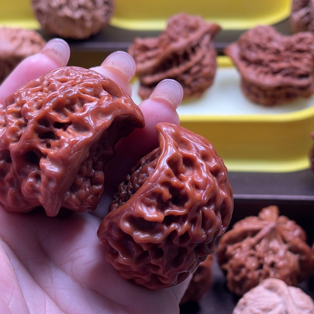 文玩核桃吊坠聚宝盆等各种各样的