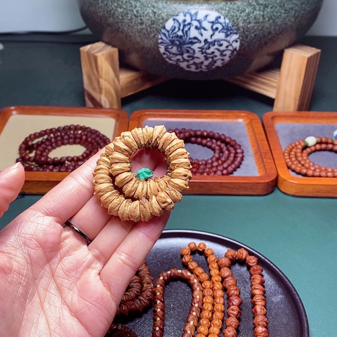 柏香籽/百香籽吊坠激**进226狼