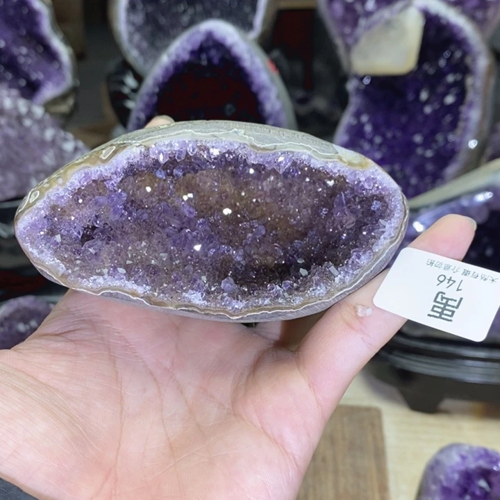 紫晶大型摆件（非配饰）未镶嵌