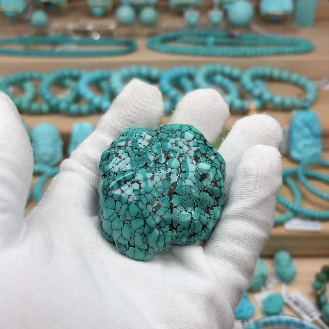 绿松石未镶嵌珠宝奇石