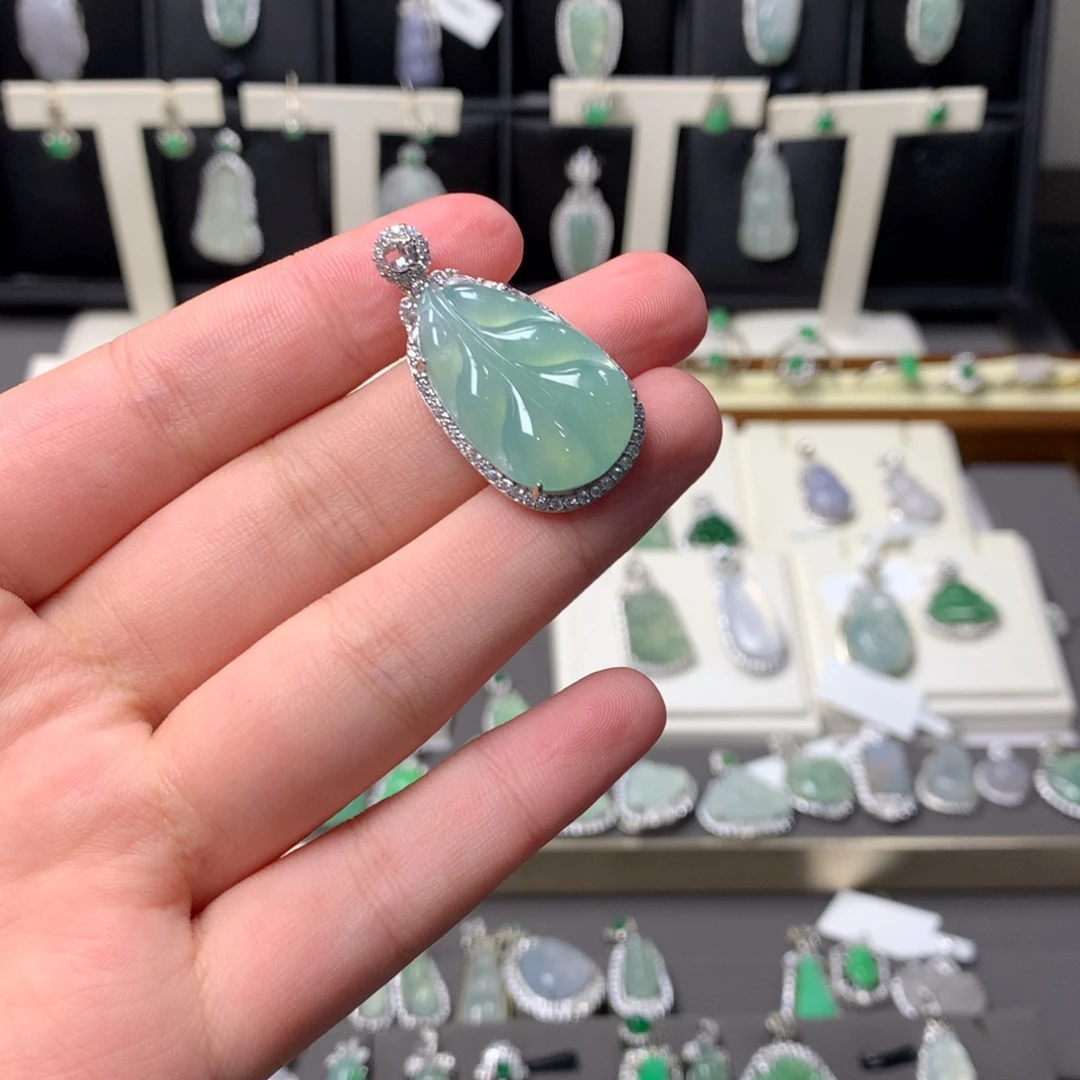 翡翠银S925镶嵌颈饰
