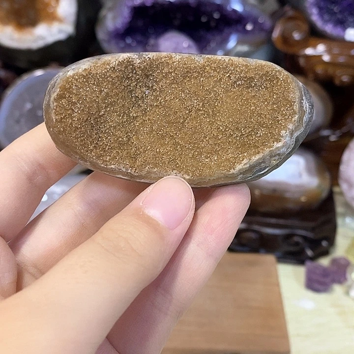 未镶嵌水晶大型摆件（非配饰）