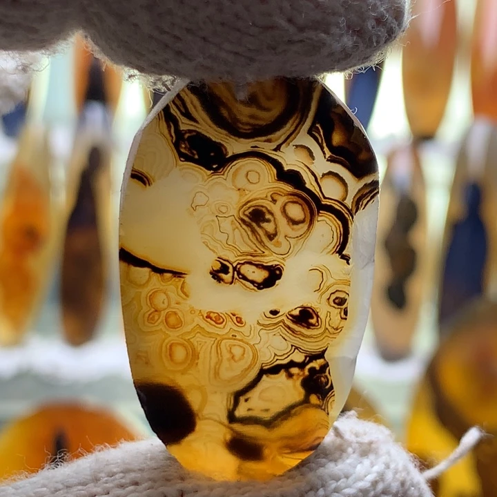 未镶嵌颈饰玛瑙/玉髓234有瑕