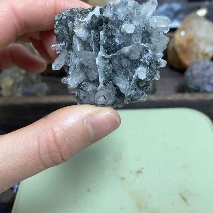 水晶水晶柱未镶嵌