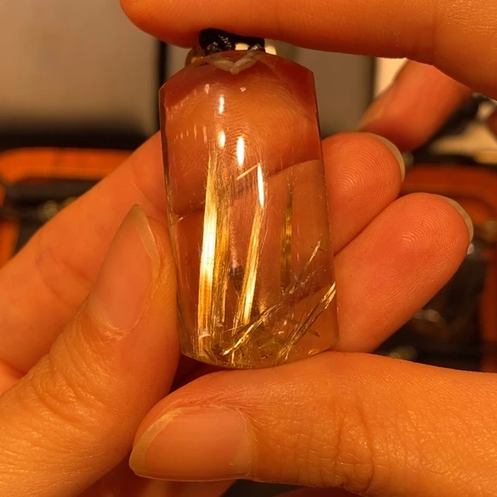 山***1水晶颈饰未镶嵌钛晶