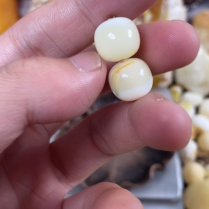 琥珀未镶嵌裸石我