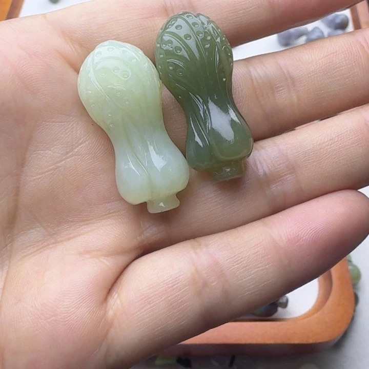 *****和田玉未镶嵌挂件