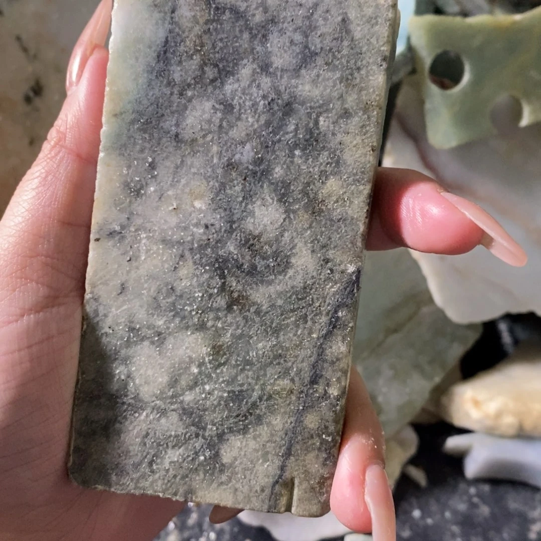 颈饰未镶嵌翡翠天然翡翠