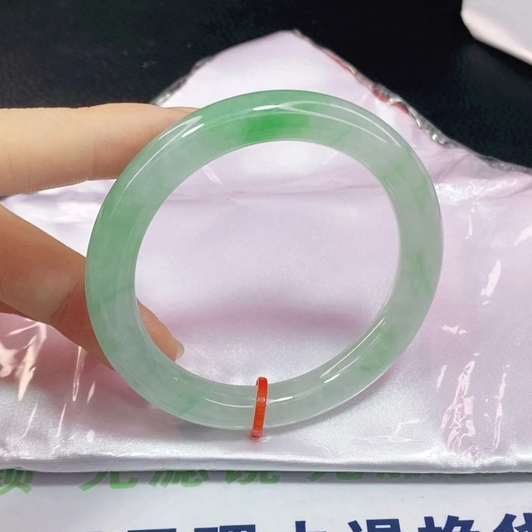 未镶嵌手镯翡翠51.2圆镯