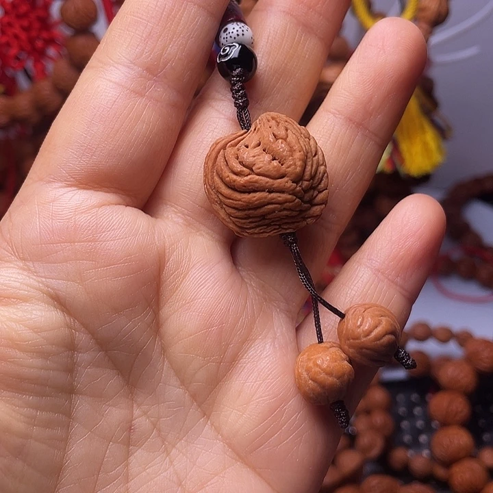 桃核吊坠龙纹桃枭