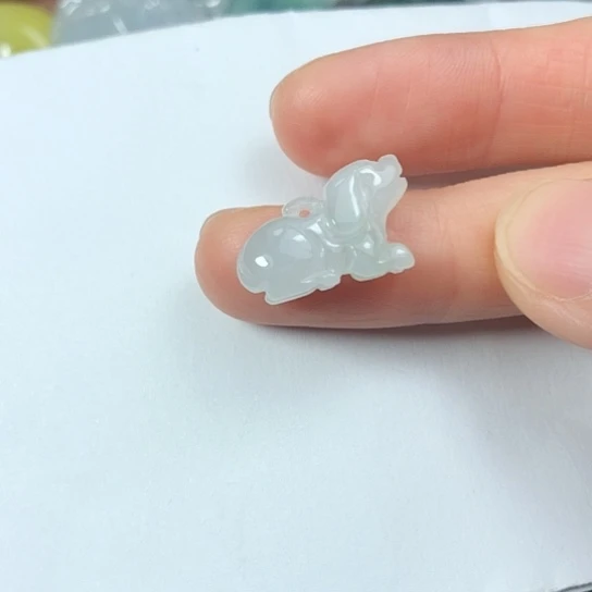 翡翠未镶嵌颈饰缅甸A货，每天下午1点半开播