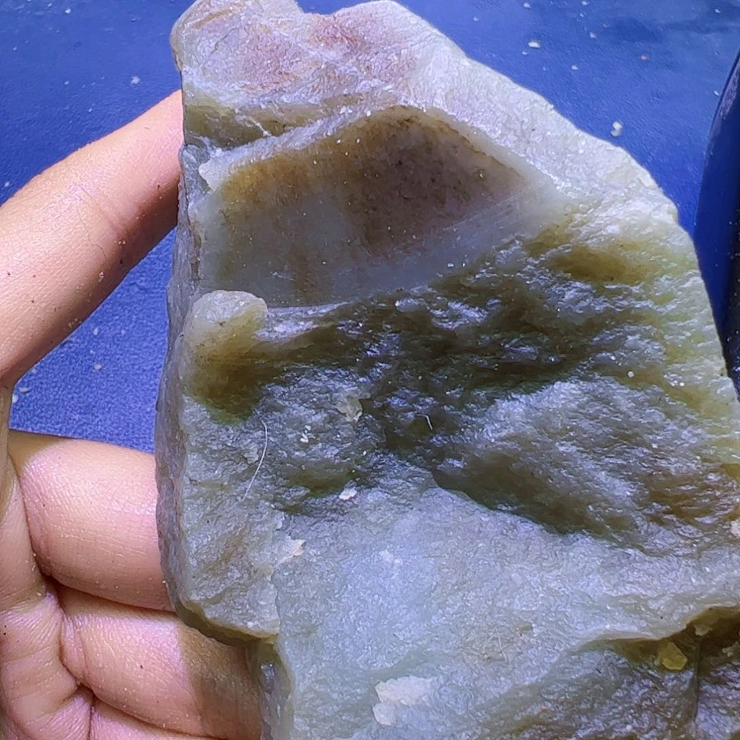 未镶嵌和田玉（糖玉）珠宝半成品