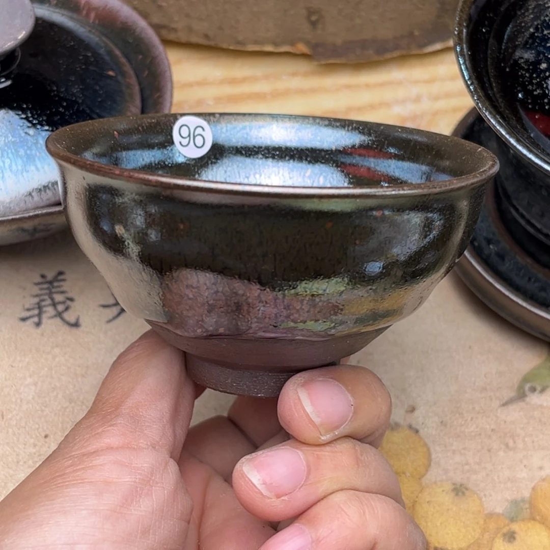 茶盏义兴龙窑坚持真柴烧