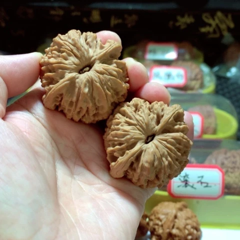 吊坠文玩核桃女娲石