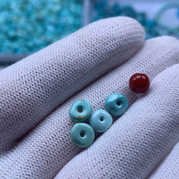 南红玛瑙未镶嵌珠宝奇石