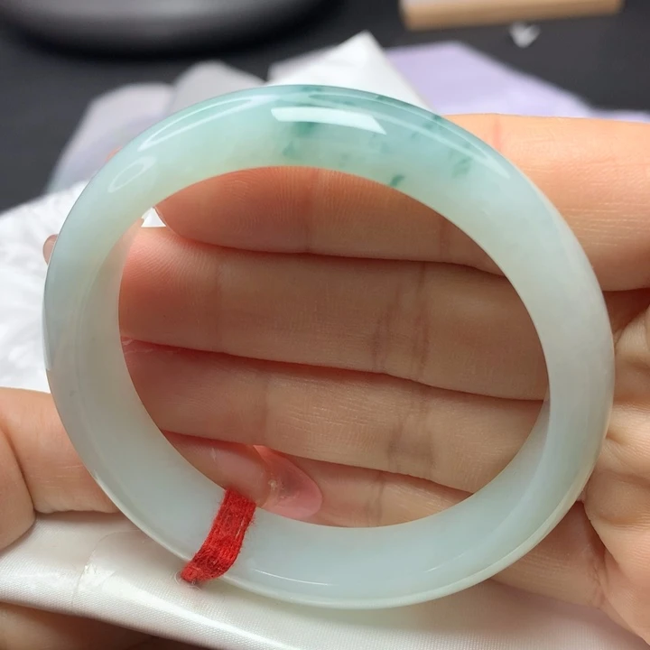 翡翠手镯未镶嵌56565757