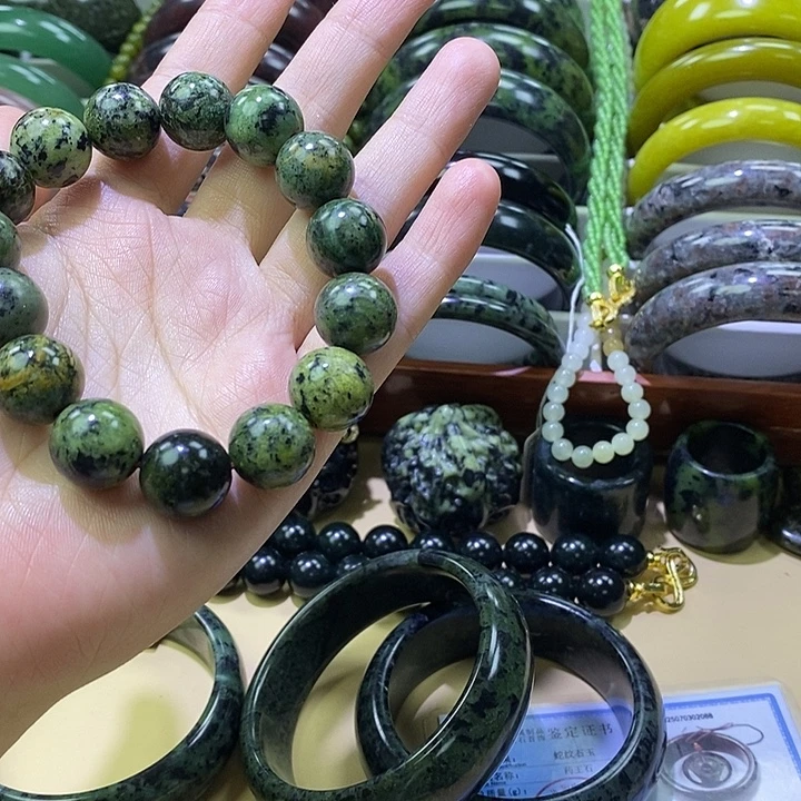 蛇纹石玉未镶嵌卡14手串