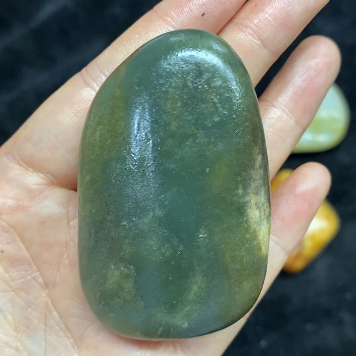 未镶嵌和田玉（糖玉）挂件
