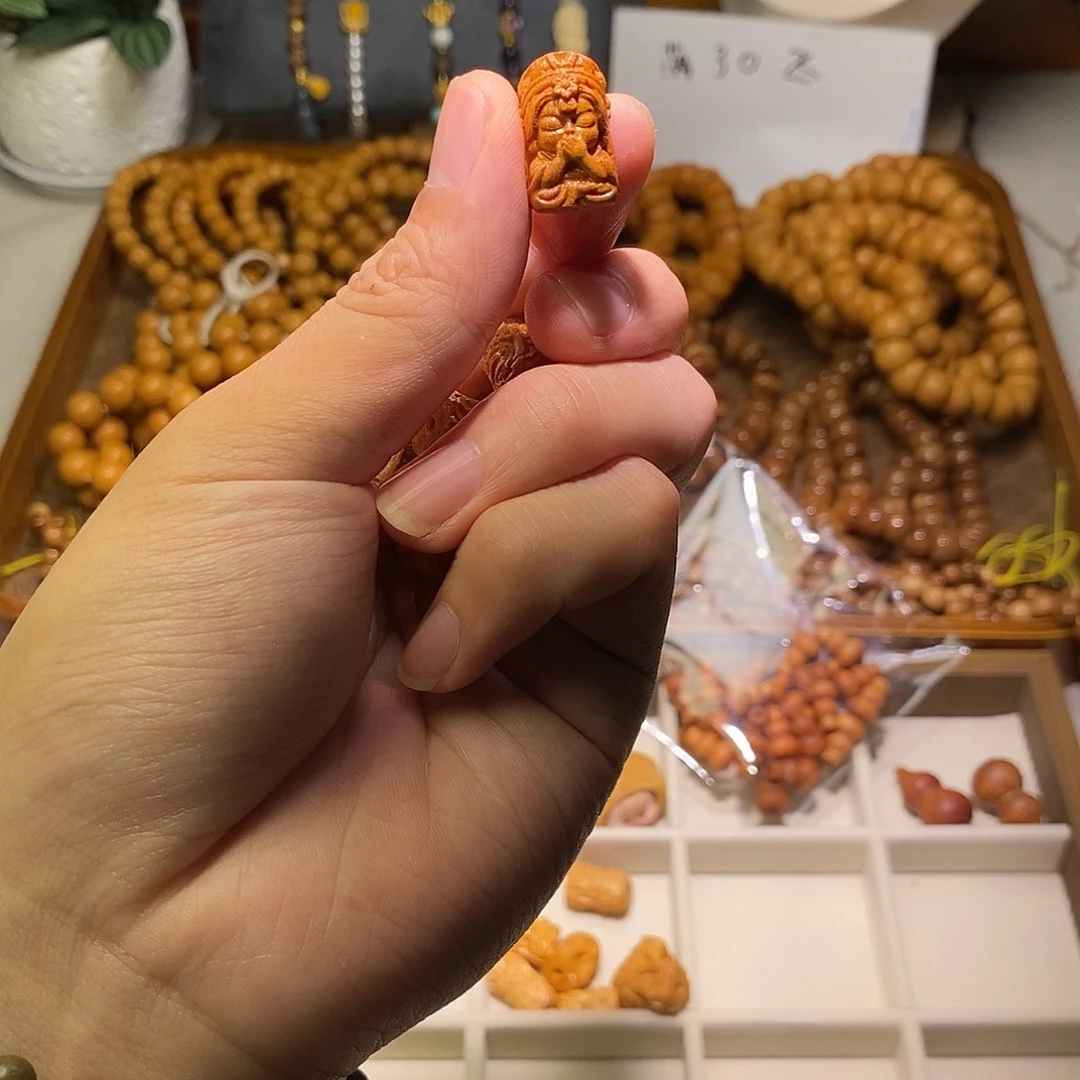 非洲檀香无事牌一个