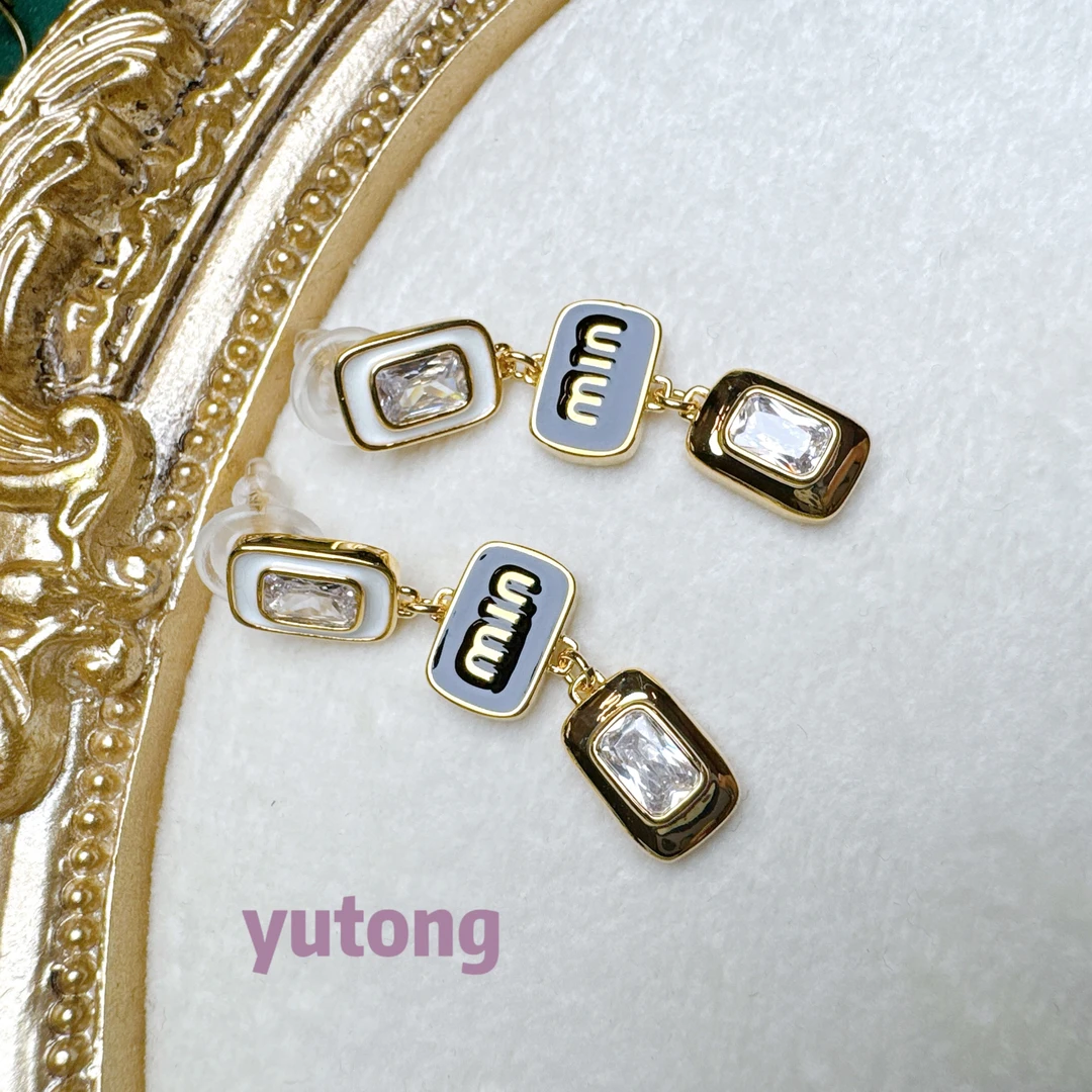 铜合金锆石耳饰 【雨桐轻奢饰品】设计款耳环KY01120