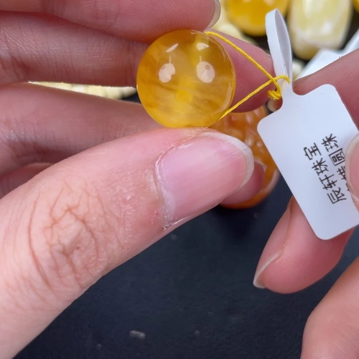 琥珀裸石未镶嵌天然54