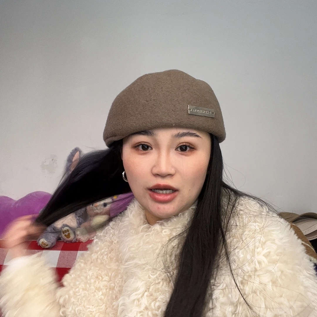 羊毛混纺涤纶（聚酯纤维）定型帽前进帽