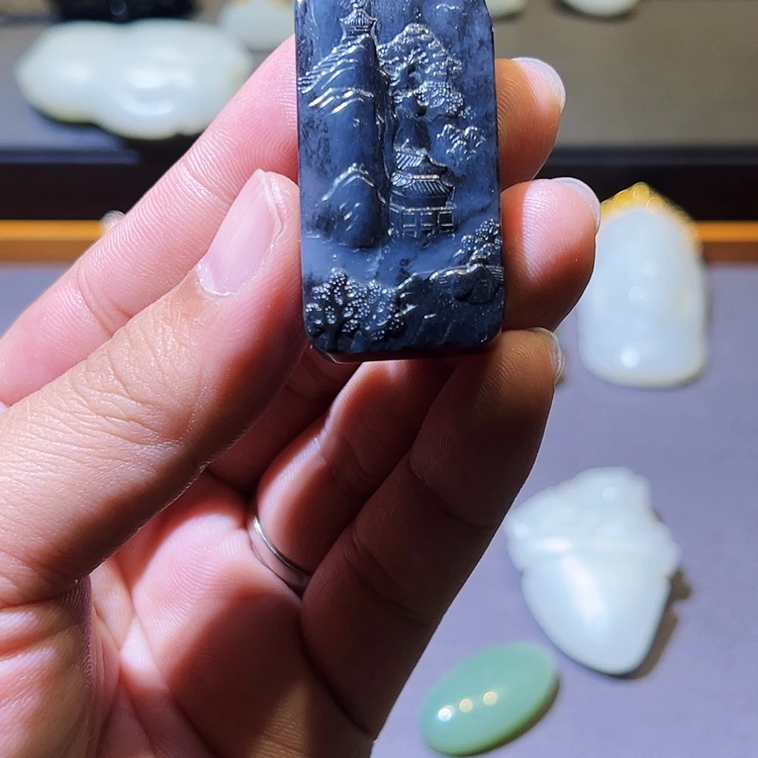 和田玉未镶嵌颈饰