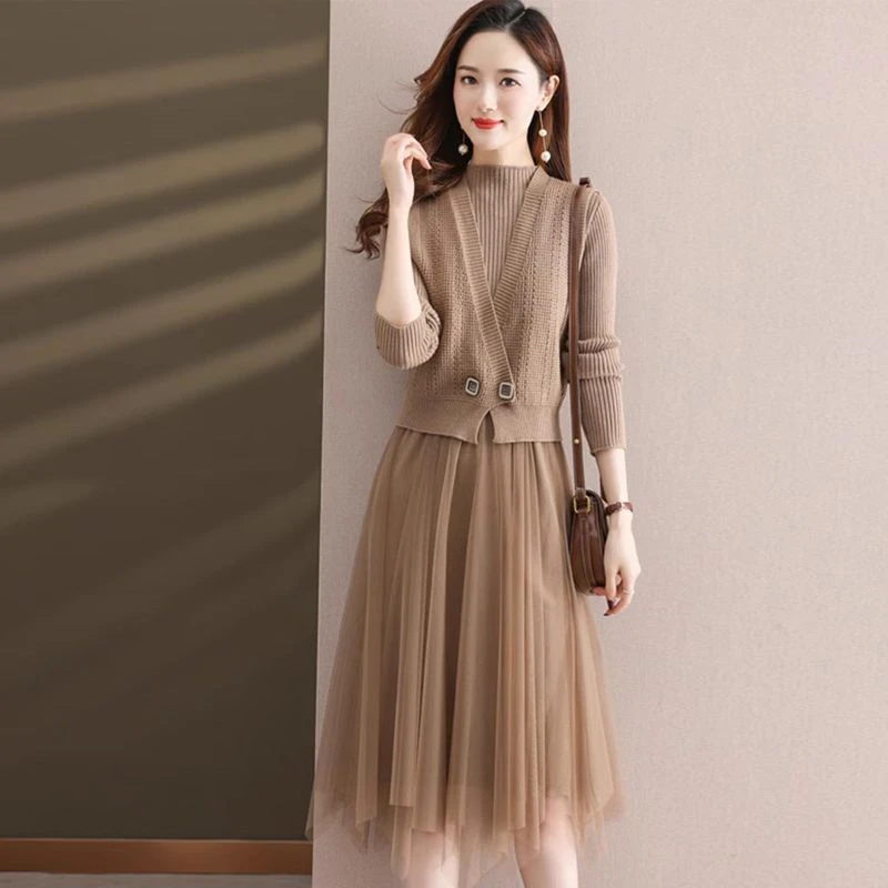 秋冬新款网纱拼接裙子马甲纯色针织打底衫女毛衣内搭连衣裙两件套