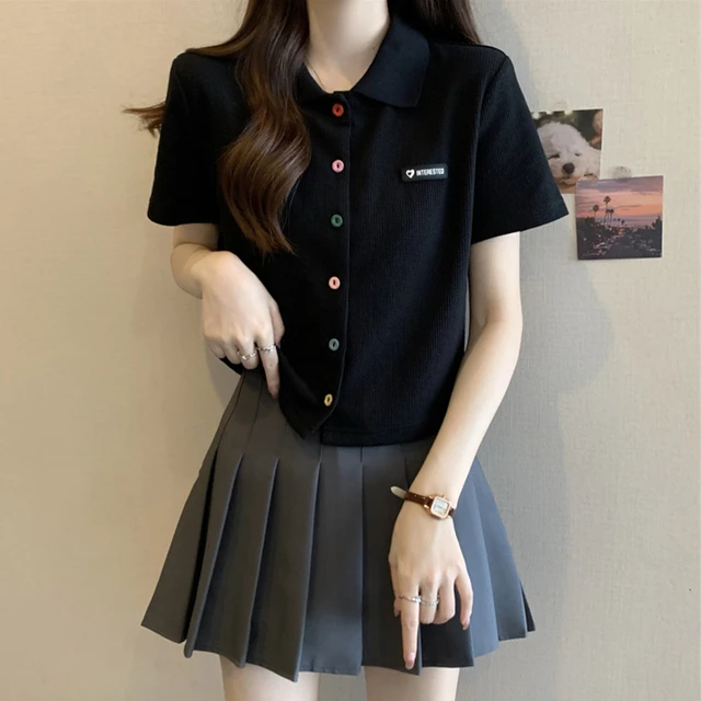 大码女装遮肚子正肩领打底衫女夏季胖显瘦彩扣别致短袖上衣