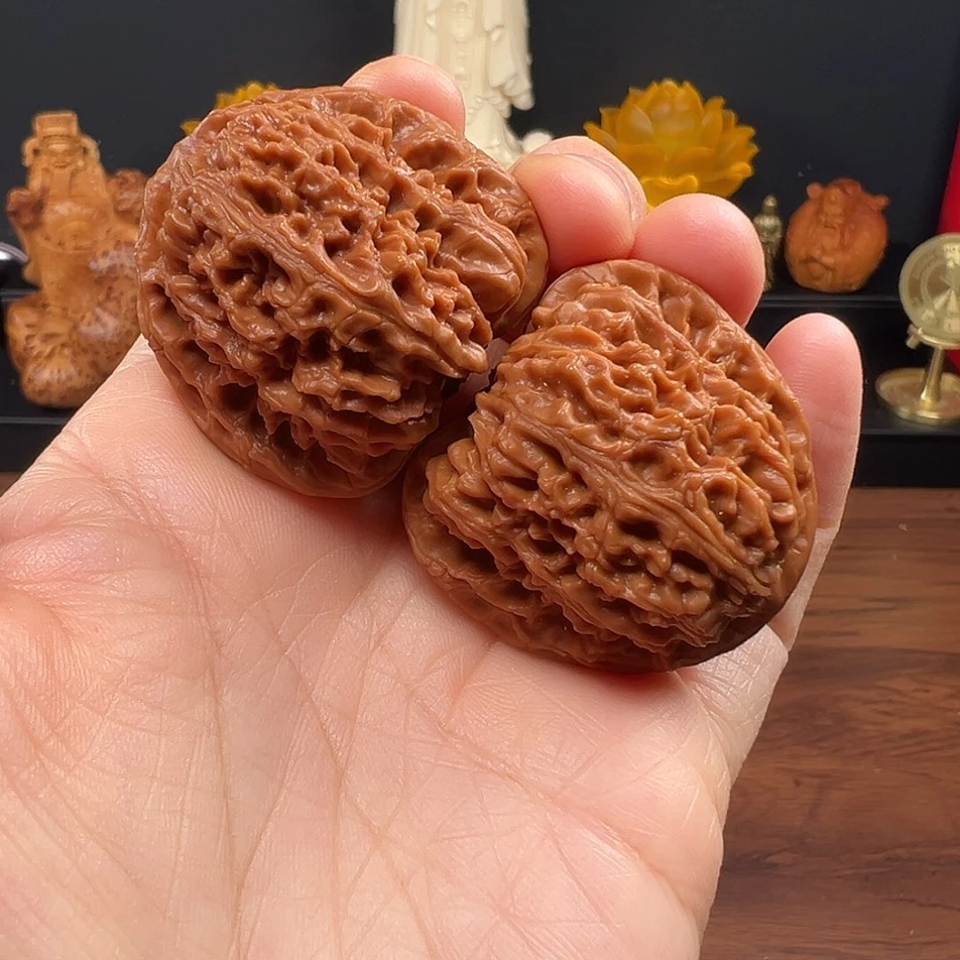 文玩核桃吊坠39三角南疆