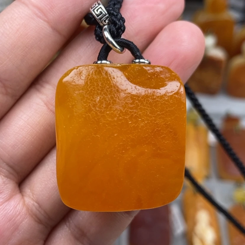 【闪购商品】未镶嵌颈饰琥珀