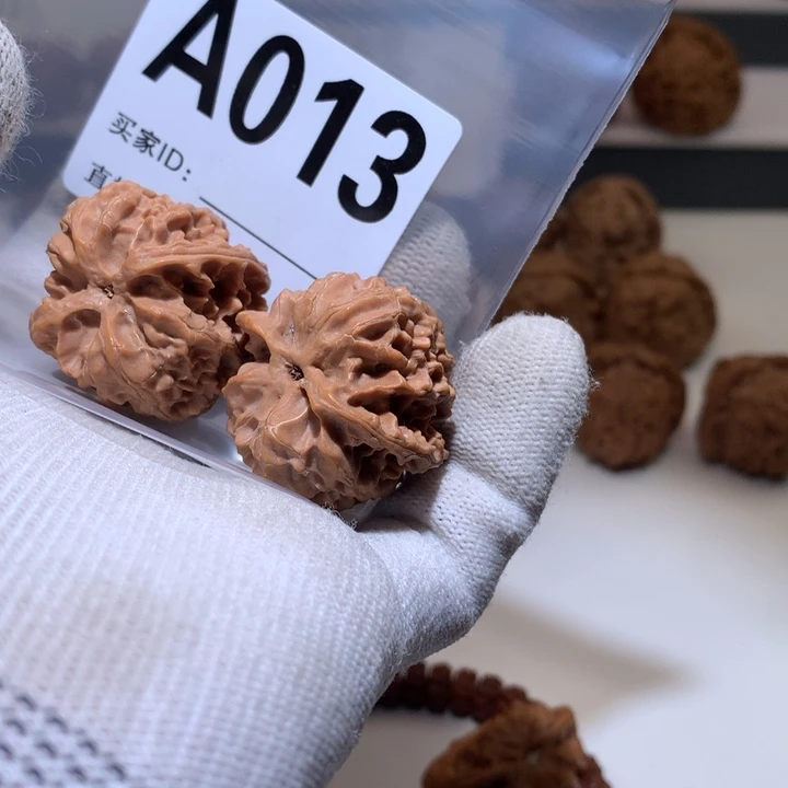 桃核吊坠盘***空苹果圆磕伤，不退不换