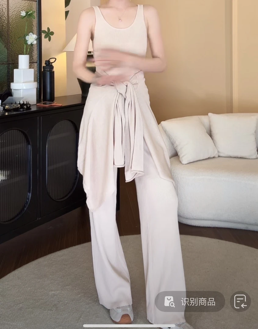 老钱风吊带背心开衫阔腿裤三件套