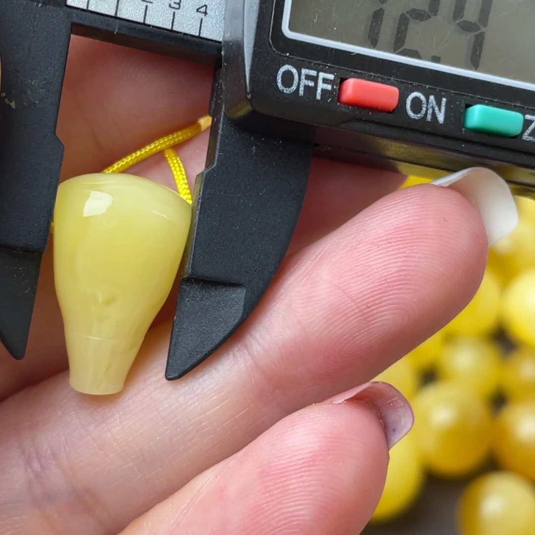 未镶嵌琥珀裸石蜜蜡103