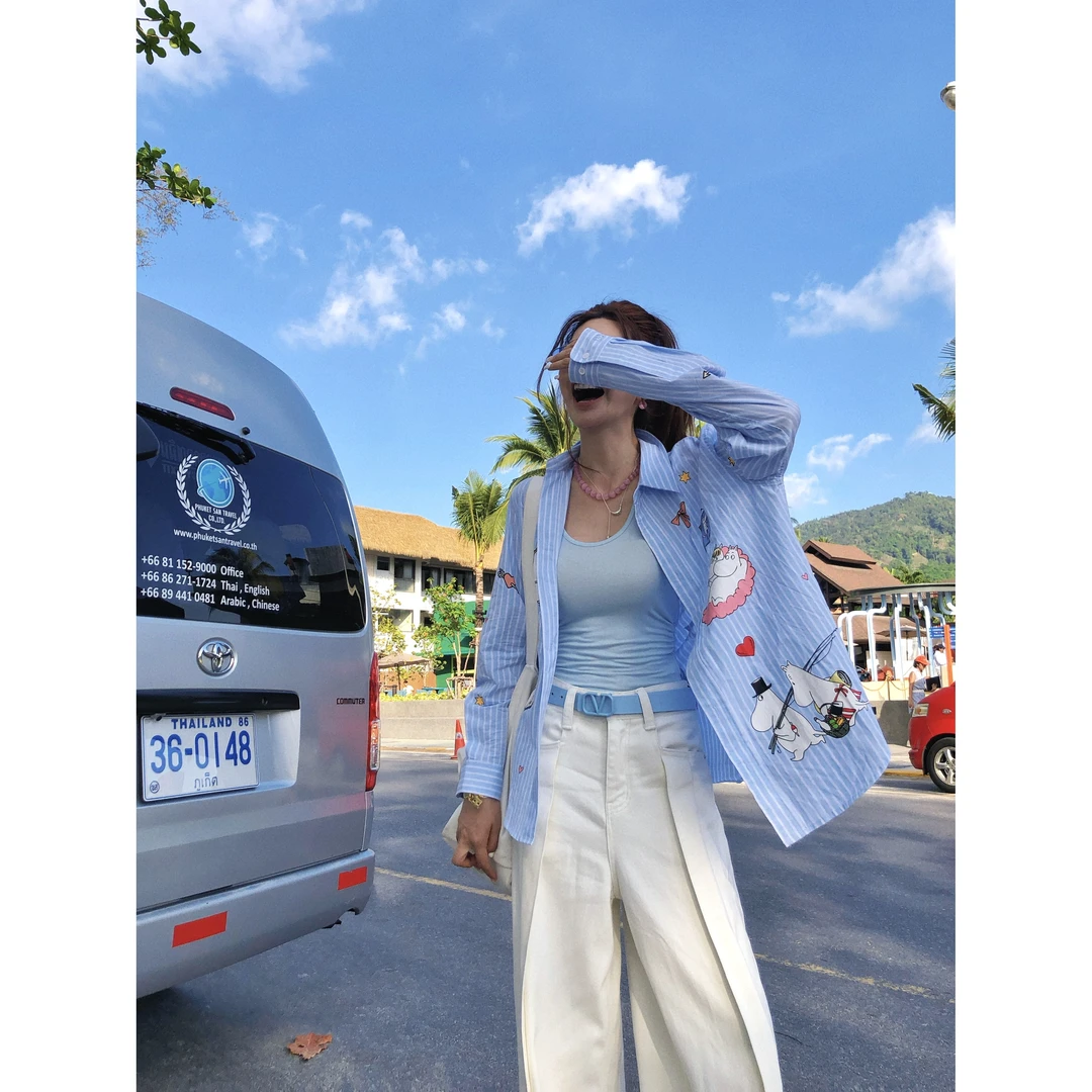 婉君【姆明家族衬衫】卡通印花设计感宽松百搭外套LWJ25A1C369