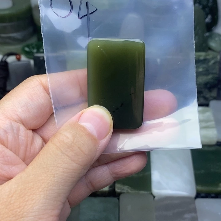 未镶嵌和田玉珠宝半成品