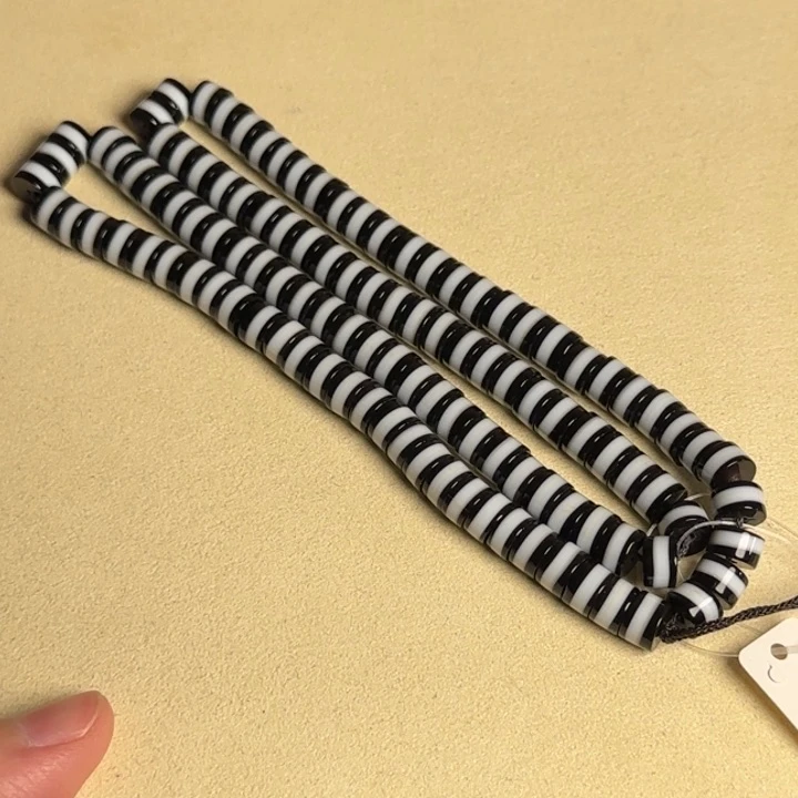 龍***馆玛瑙/玉髓手串未镶嵌