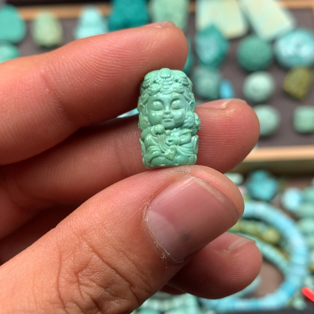 绿松石雕刻未镶嵌