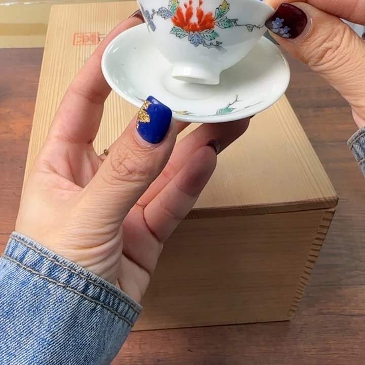 一个陶瓷物件哈哈哈哈